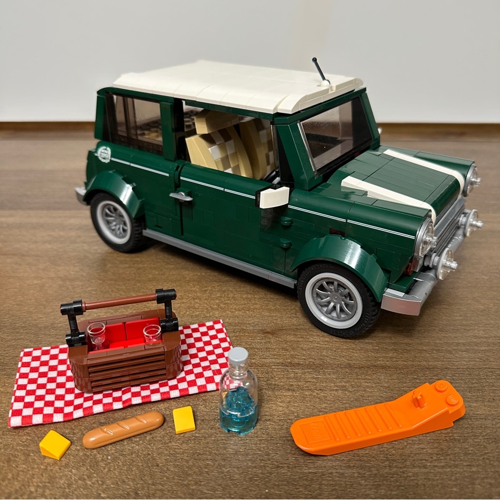LEGO 10242 CREATOR EXPERT MINI COOPER - 2014 - Read Description